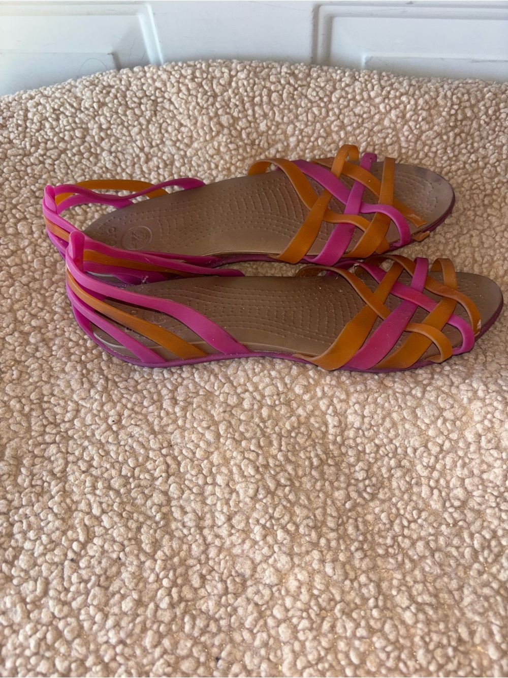 Crocs pink/orange Isabella strappy sandals size 11 *Flaw* - Picture 5 of 7
